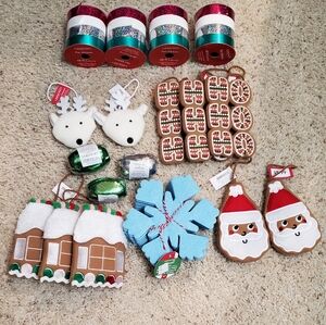 Festive Holiday Ornament Set -  Reindeer Christmas Ribbon